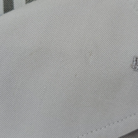 Burberry Trench Coat. Labeled Size 10 Long - Picture 14 of 14